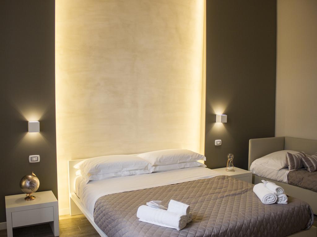 La Banchina Holiday Rooms Trani Exterior photo