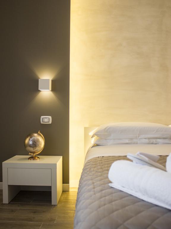 La Banchina Holiday Rooms Trani Exterior photo